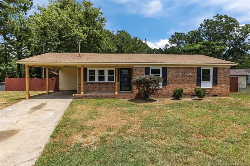 5708 Comstock Ct, Fayetteville, NC 28303