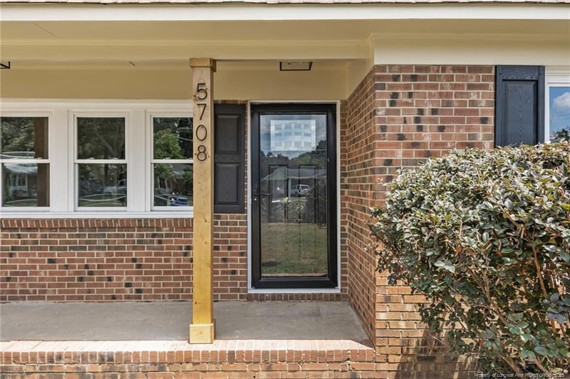 5708 Comstock Ct, Fayetteville, NC 28303