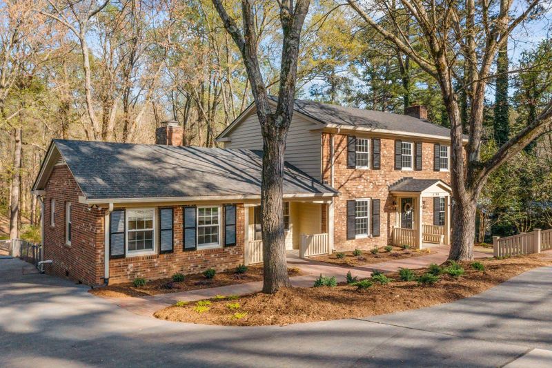 5708 Winthrop Dr, Raleigh, NC 27612