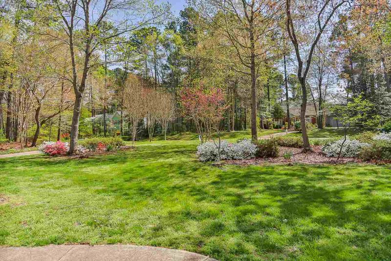 5709 Dutch Creek Dr, Raleigh, NC 27606
