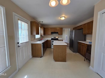 5709 Edgebury Rd, Raleigh, NC 27613