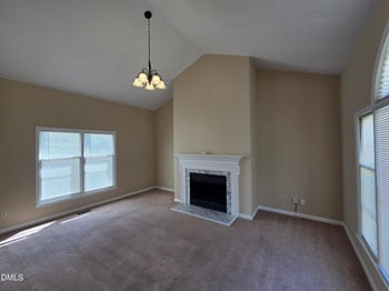 5709 Edgebury Rd, Raleigh, NC 27613