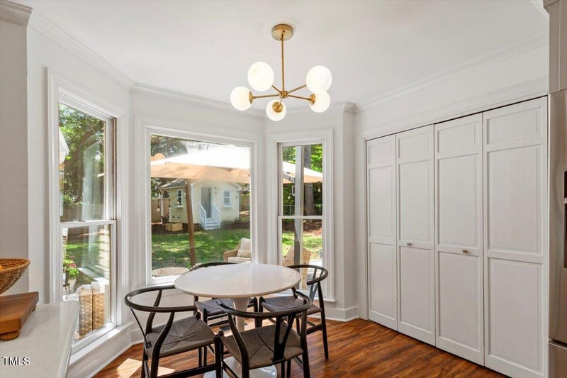 5709 Lakehaven Dr, Raleigh, NC 27612