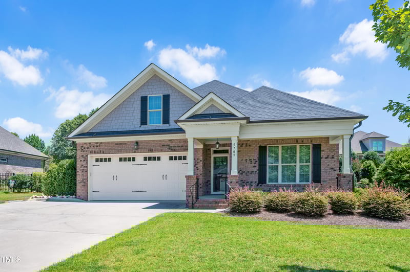 5709 Mizuno Dr, Fuquay Varina, NC 27526