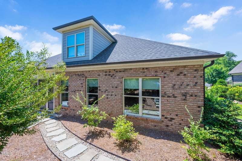 5709 Mizuno Dr, Fuquay Varina, NC 27526