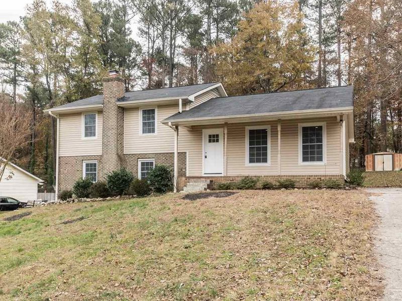 5709 Wintergreen Dr, Raleigh, NC 27609