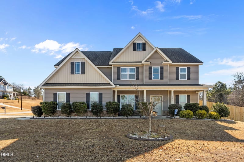 571 Kentucky Derby Ln, Lillington, NC 27546