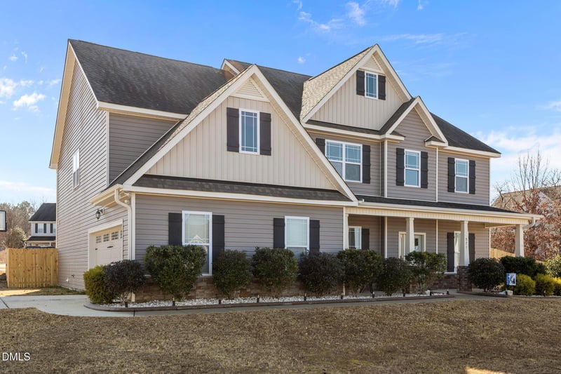 571 Kentucky Derby Ln, Lillington, NC 27546