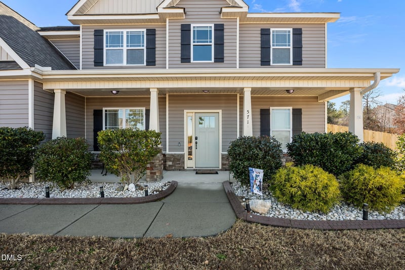 571 Kentucky Derby Ln, Lillington, NC 27546