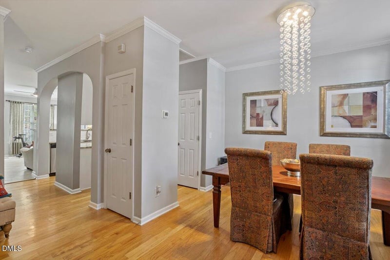 5710 Corbon Crest Ln, Raleigh, NC 27612