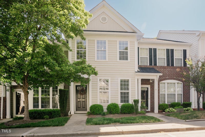5710 Corbon Crest Ln, Raleigh, NC 27612