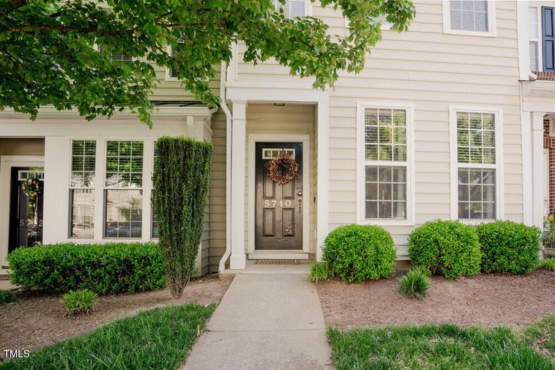 5710 Corbon Crest Ln, Raleigh, NC 27612