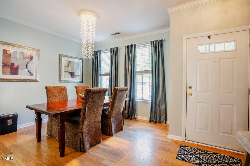 5710 Corbon Crest Ln, Raleigh, NC 27612