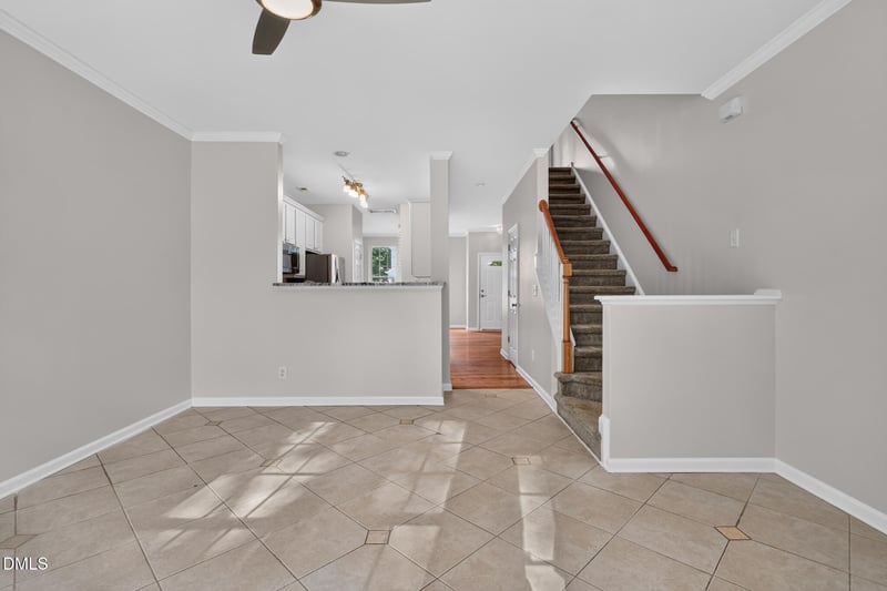 5710 Corbon Crest Ln, Raleigh, NC 27612