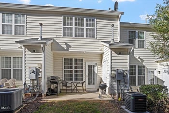 5710 Corbon Crest Ln, Raleigh, NC 27612