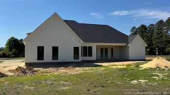 5711 Edge Farm Dr, Hope Mills, NC 28348
