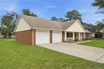 5712 Bibar Rd, Fayetteville, NC 28304