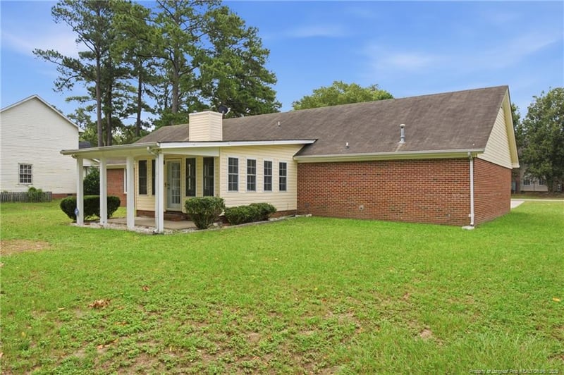 5712 Bibar Rd, Fayetteville, NC 28304