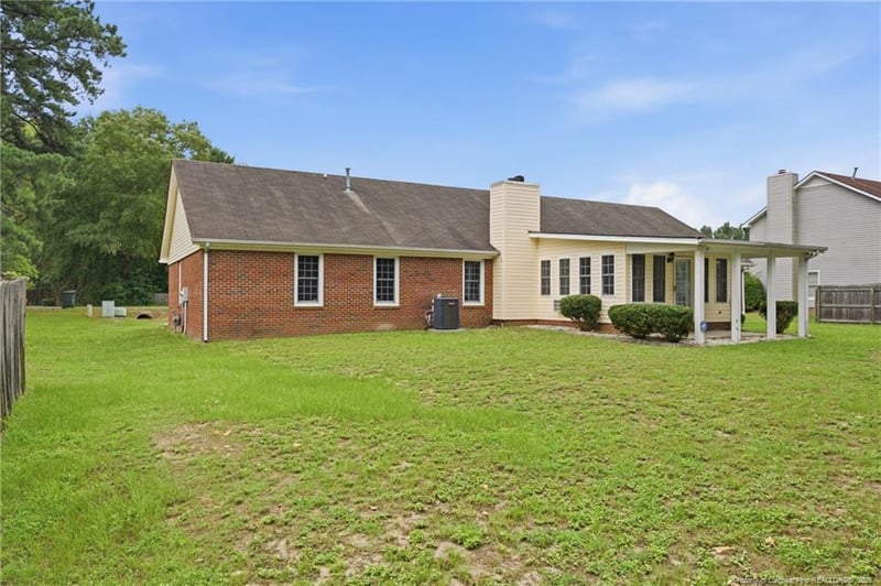 5712 Bibar Rd, Fayetteville, NC 28304