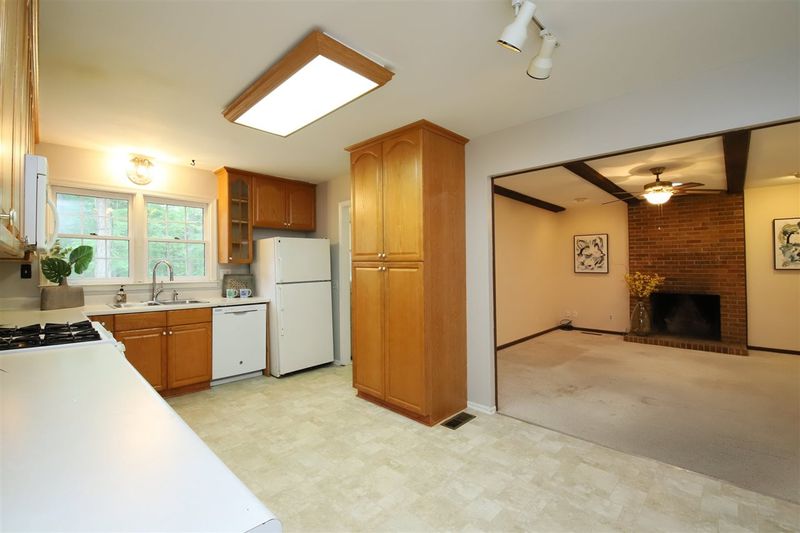 5712 Dedmon Ct, Durham, NC 27713
