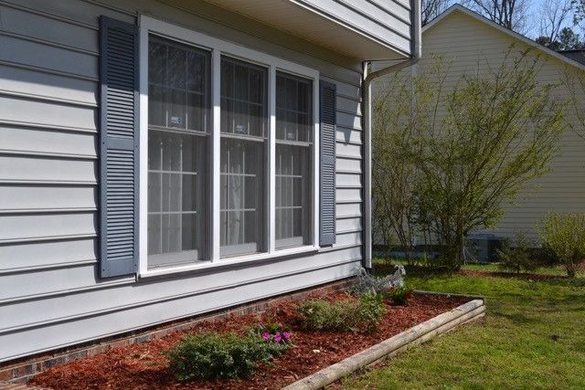 5712 Hadrian Dr, Durham, NC 27703