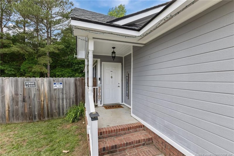 5712 Icarus Cir, Fayetteville, NC 28304
