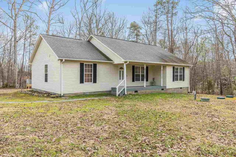 5712 Novaglen Rd, Durham, NC 27712