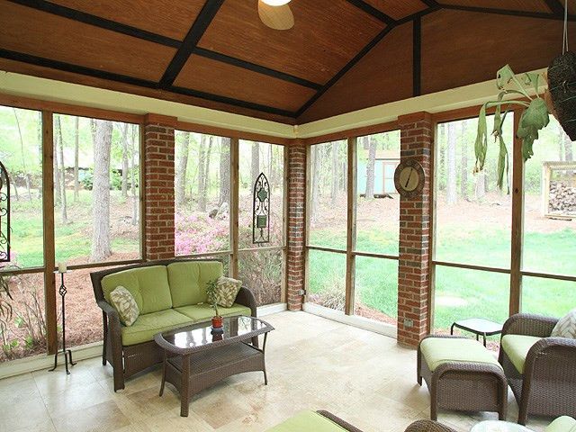 5712 Pine Dr, Raleigh, NC 27603