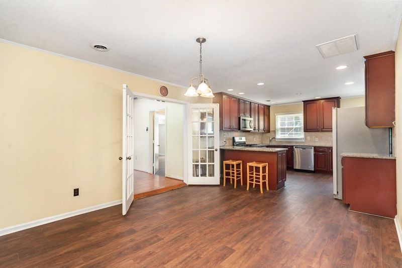 5712 Rail Fence Rd, Raleigh, NC 27606