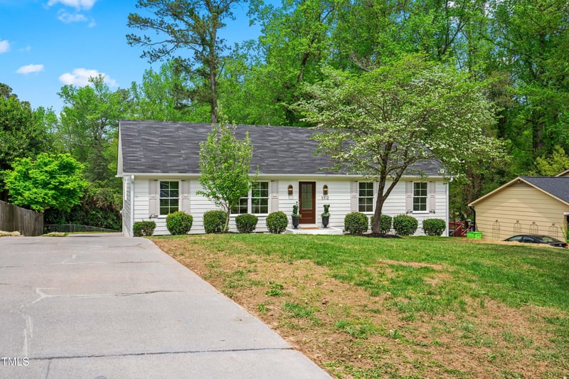 5712 Wintergreen Dr, Raleigh, NC 27609