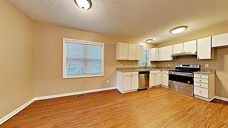 5713 Hatch St, Knightdale, NC 27545