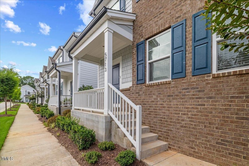 5713 Kalamata Dr, Raleigh, NC 27603