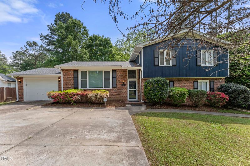 5713 Timber Ridge Dr, Raleigh, NC 27609
