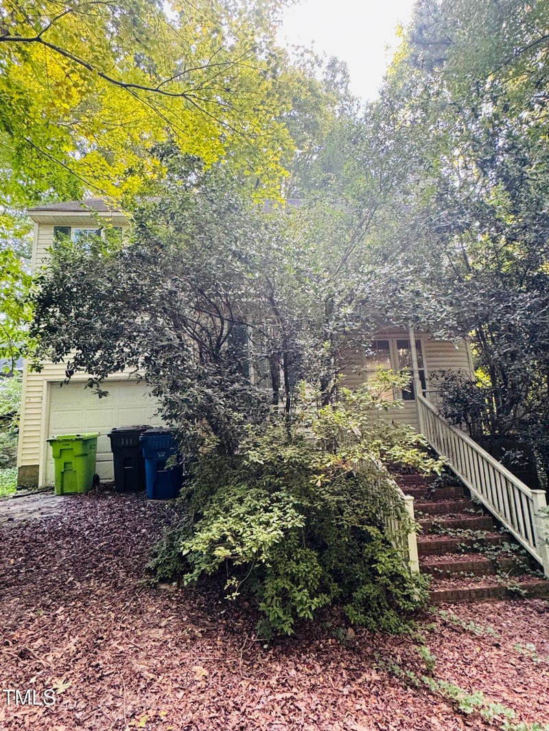 5716 Hills Dr, Raleigh, NC 27612