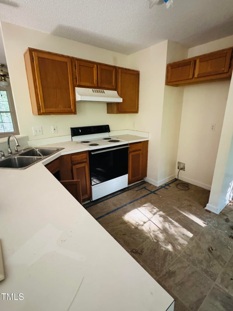 5716 Hills Dr, Raleigh, NC 27612