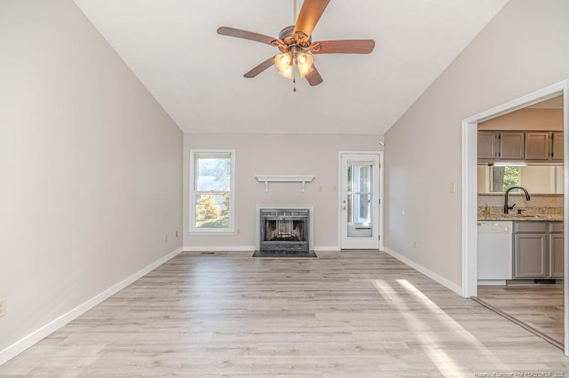 5716 La Costa Dr, Hope Mills, NC 28348