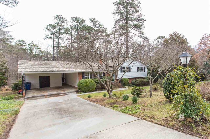 5716 Winthrop Dr, Raleigh, NC 27612