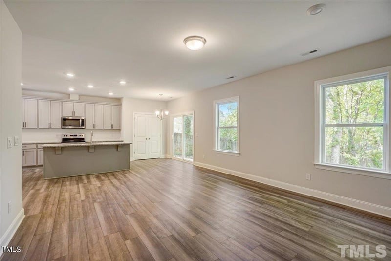 5717 Bashford Crest Ln, Raleigh, NC 27606