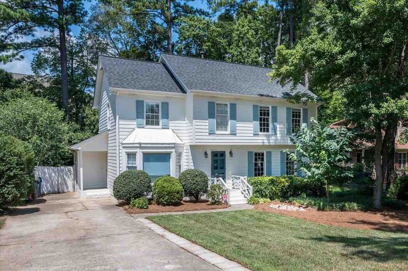 5717 Hedgemoor Dr, Raleigh, NC 27612