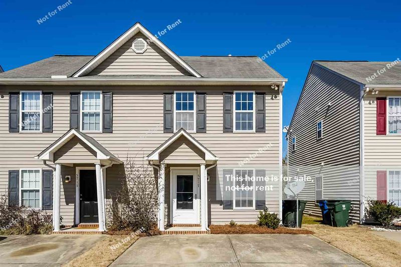 5717 Osprey Cove Dr, Raleigh, NC 27604