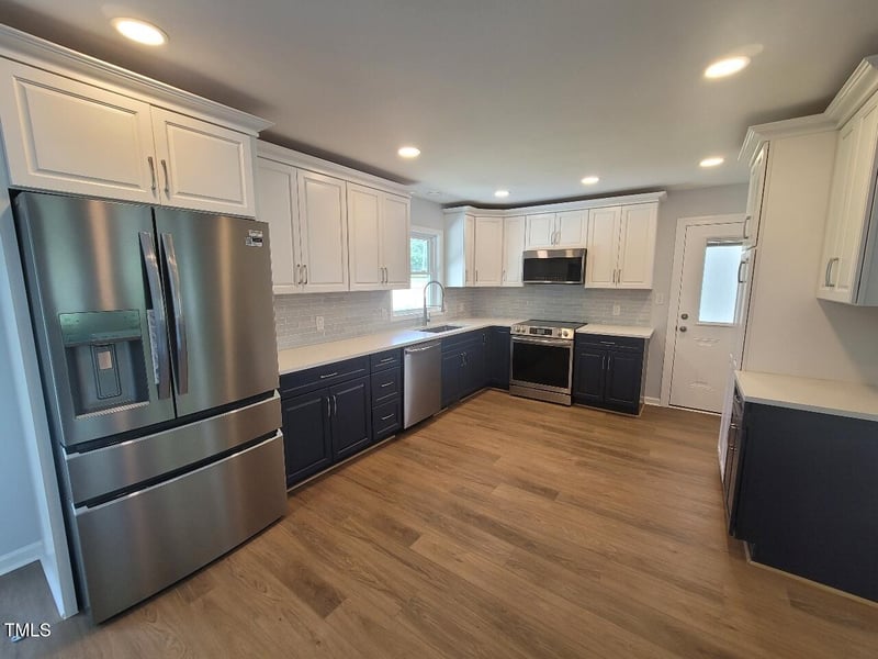 5718 Woodcrest Dr, Raleigh, NC 27603