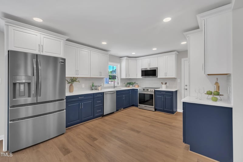5718 Woodcrest Dr, Raleigh, NC 27603