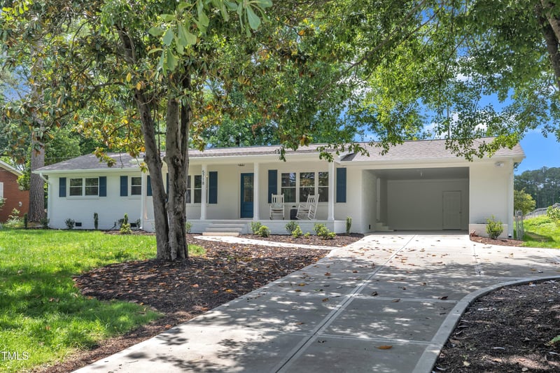 5718 Woodcrest Dr, Raleigh, NC 27603