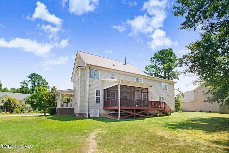 572 Coalyard Dr, Garner, NC 27529