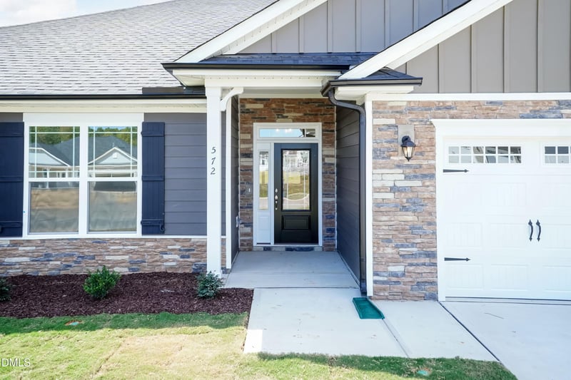 572 Glenkirk Pl, Garner, NC 27529