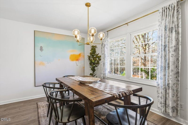 572 Park Ave, Youngsville, NC 27596