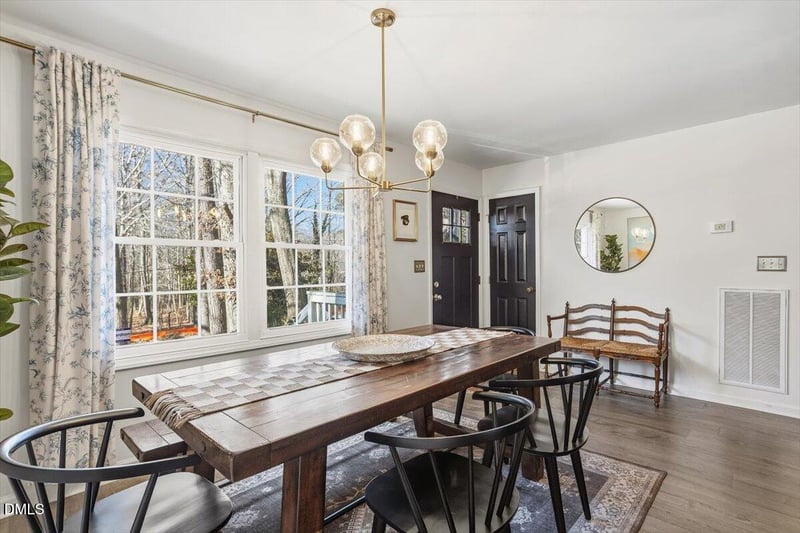 572 Park Ave, Youngsville, NC 27596