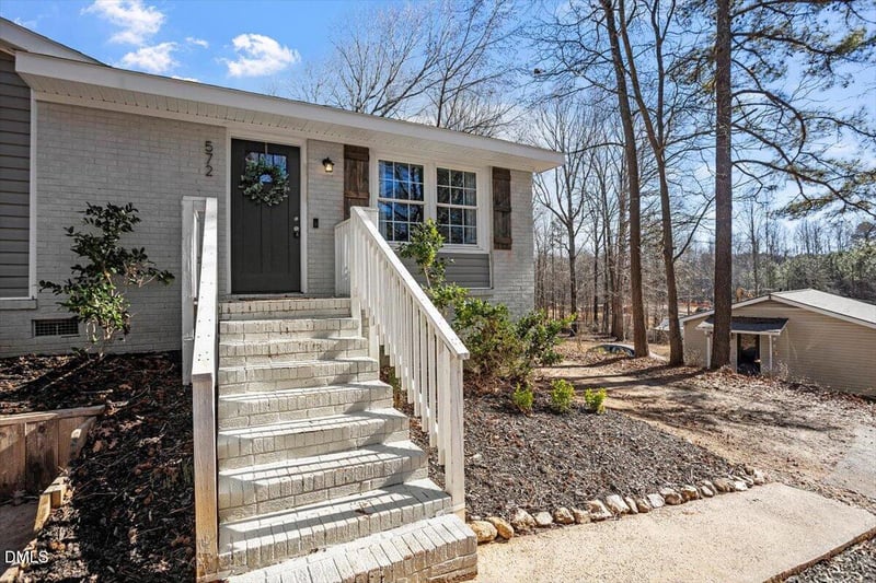 572 Park Ave, Youngsville, NC 27596