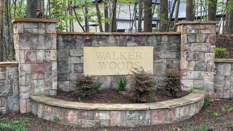 572 W Walker Woods Ln, Clayton, NC 27527