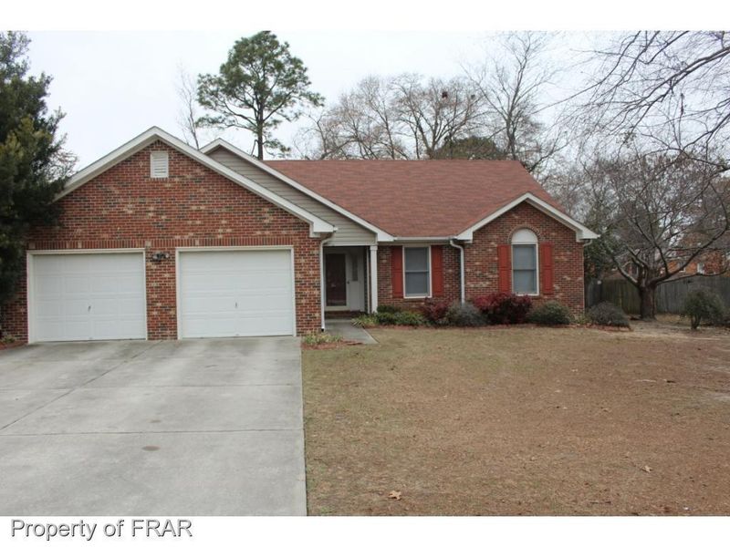 5720 Bibar Rd, Fayetteville, NC 28304